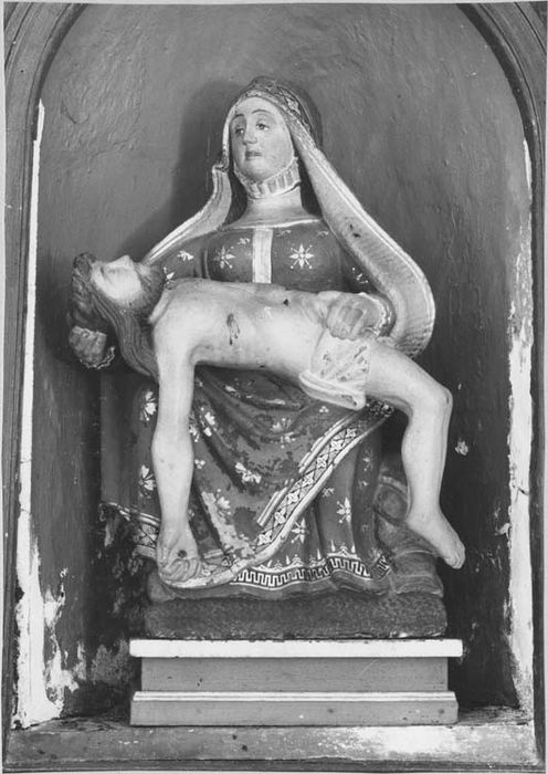 groupe sculpté : Vierge de Pitié