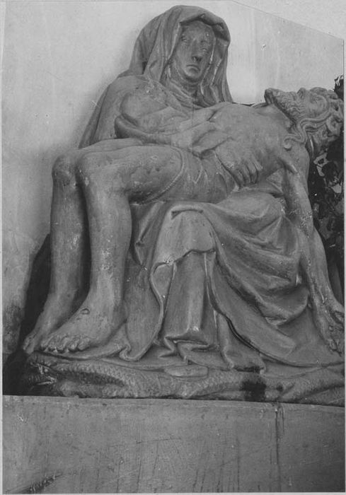 groupe sculpté : Vierge de Pitié