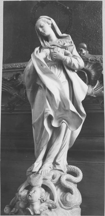 statue : Vierge de l'Immaculée Conception