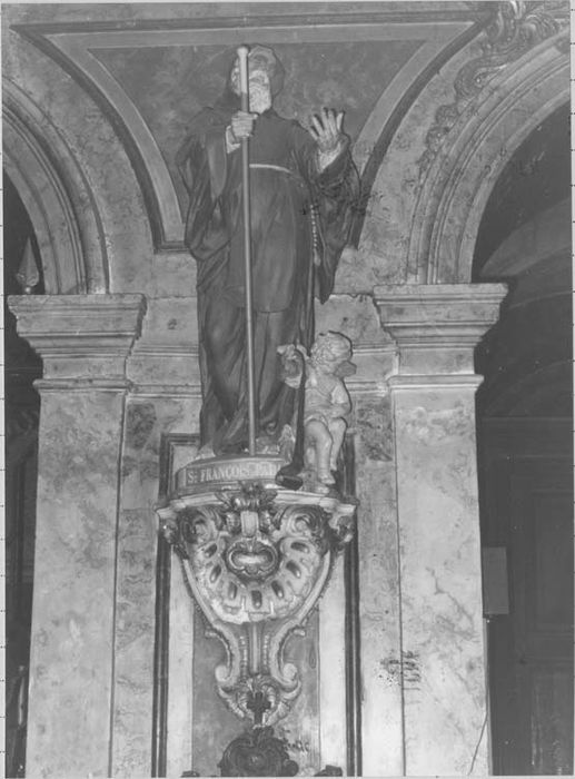 groupe sculpté, console : Saint François-de-Paul