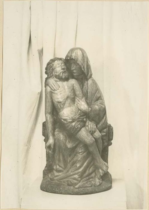 groupe sculpté : Vierge de Pitié