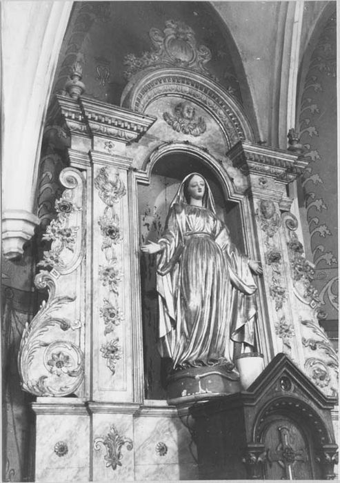 statue : Vierge de l’immaculée Conception