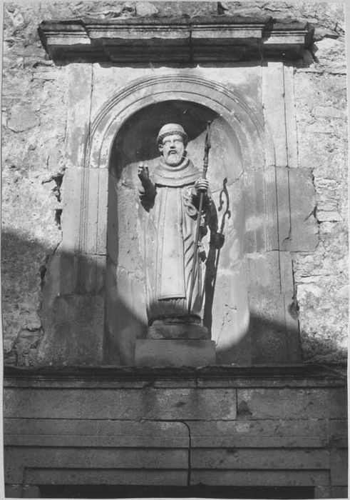 statue : Saint Léonard