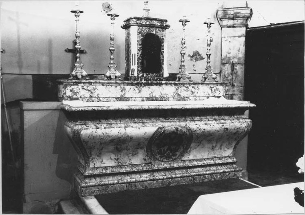 autel, gradin d'autel, tabernacle (maître-autel)