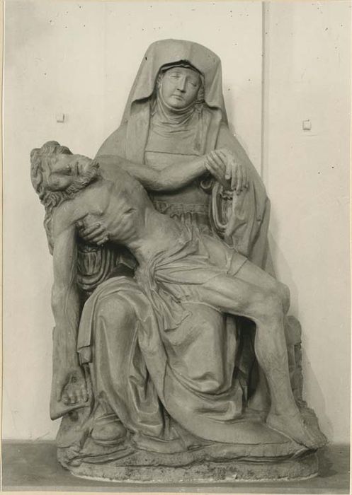 groupe sculpté : Vierge de Pitié