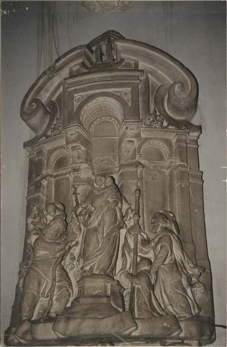 haut-relief : Vierge à l'Enfant entre saint Christophe et saint Jacques