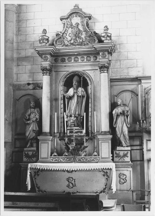 autel et retable Nord, statues de saint Eloi, saint Nicolas et saint Bernard