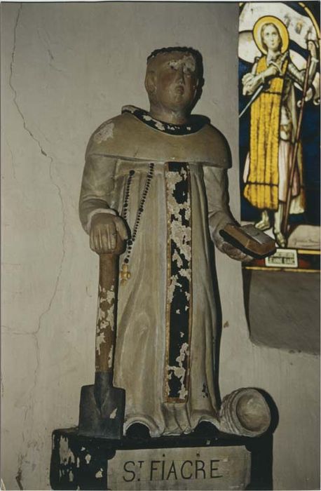 statue (demi-nature) : saint Fiacre