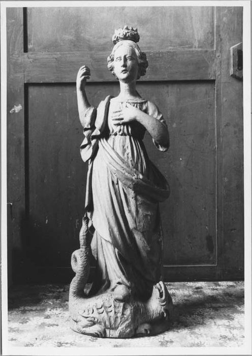 statuette (en pendant) : sainte Marguerite