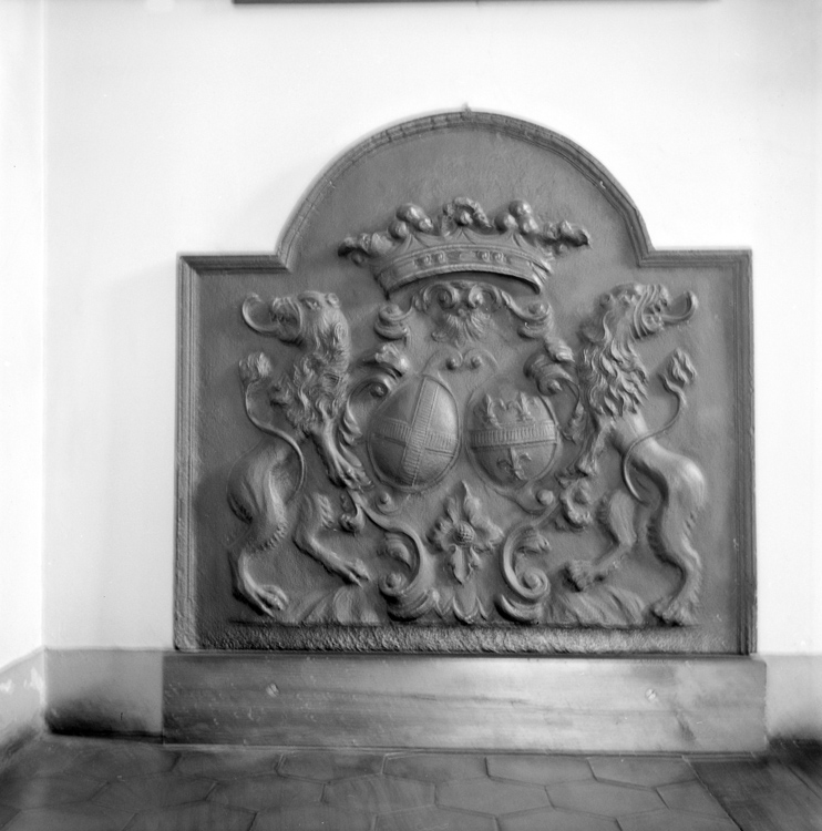 Plaque de cheminée