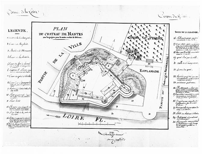 Plan du château avec projet pour le remettre en état de défense