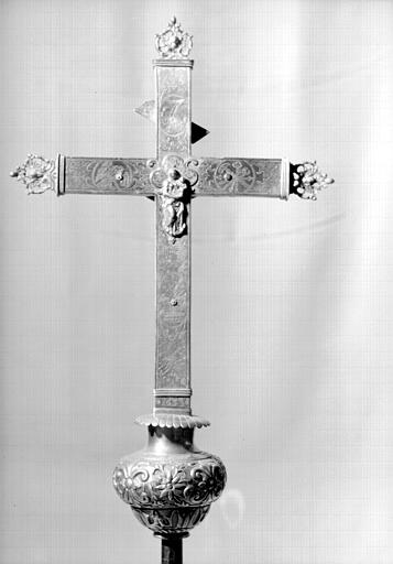 Croix processionnelle en argent, revers