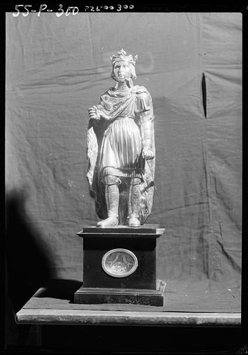 Statue reliquaire de saint Louis, argent avec socle en ébène