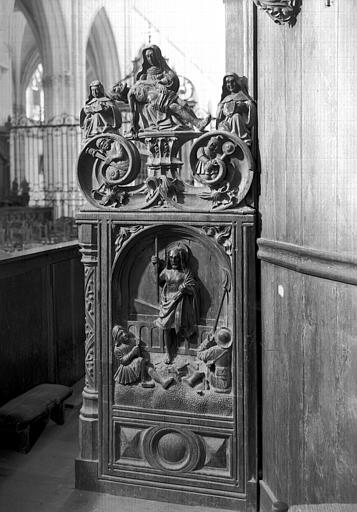 Stalles du choeur, parclose, côté nord, en bois sculpté : Résurrection