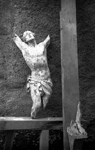 Christ en bois : les bras et les jambes manquent - © Ministère de la Culture (France), Médiathèque du patrimoine et de la photographie, diffusion RMN-GP