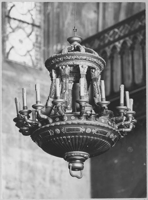 lustre - © Ministère de la Culture (France), Médiathèque du patrimoine et de la photographie, diffusion RMN-GP