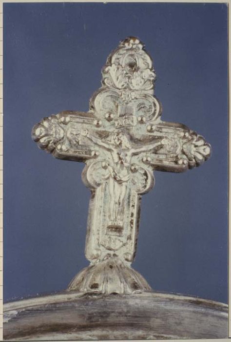 reliquaire de la Vraie Croix, détail de la croix fleuronnée