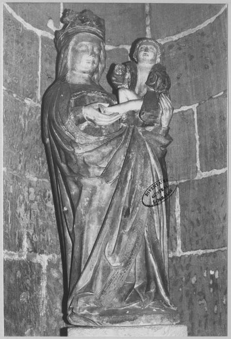 statue : Vierge à l'Enfant