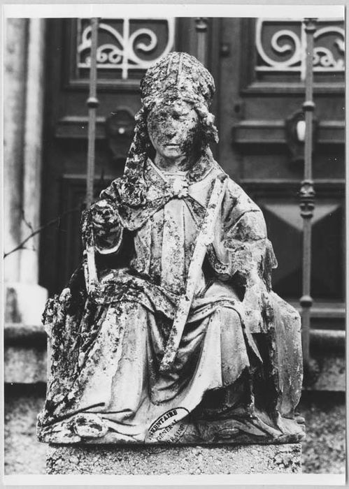 statue : Saint Hilaire