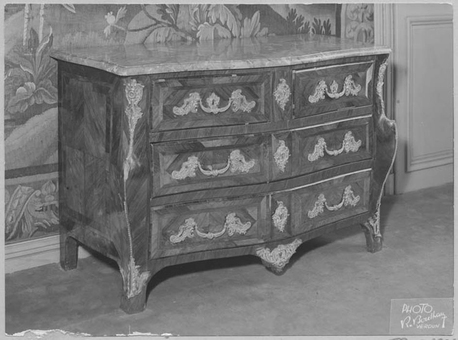 commode Louis XV - © Ministère de la Culture (France), Médiathèque du patrimoine et de la photographie, diffusion RMN-GP