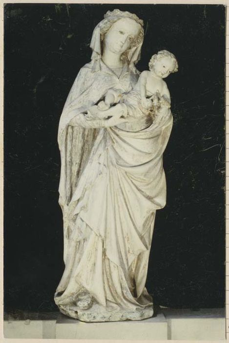 statue : Vierge à l'Enfant