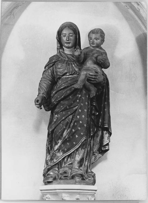 statue : Vierge à l’Enfant, dite de la Consolation - © Ministère de la Culture (France), Médiathèque du patrimoine et de la photographie, diffusion RMN-GP