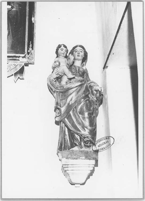 statue : Vierge à l'Enfant