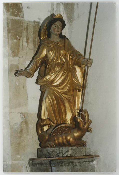 statue : sainte Marguerite