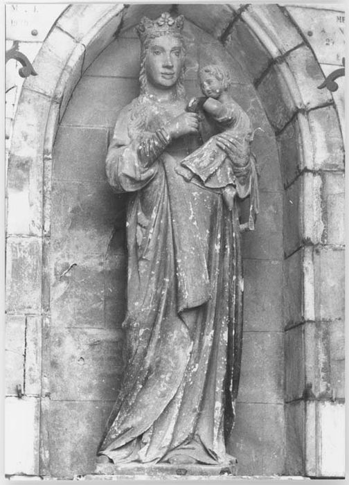 statue : Vierge à l'Enfant dite Notre-Dame des Fossés