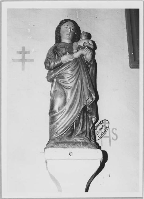 statue : Vierge à l'Enfant