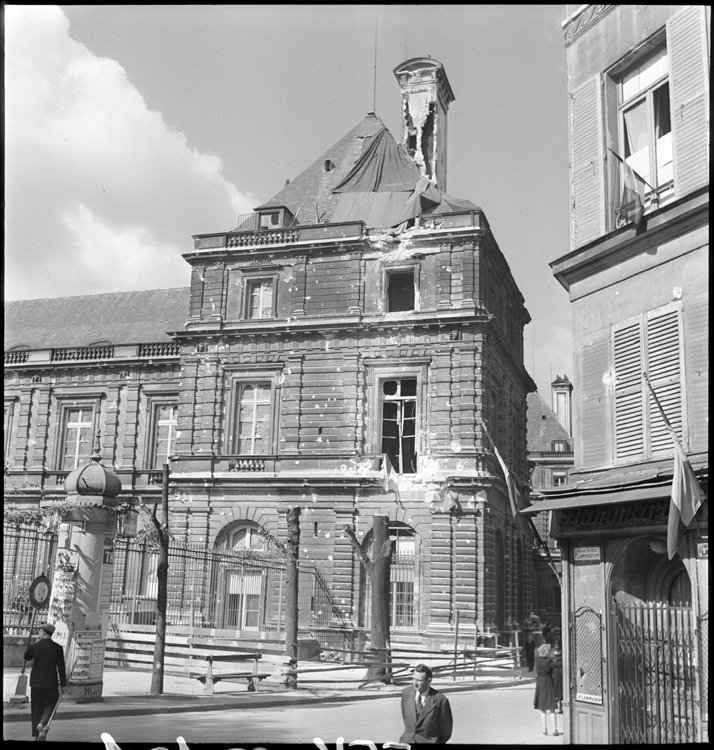 Façade démolie par les combats