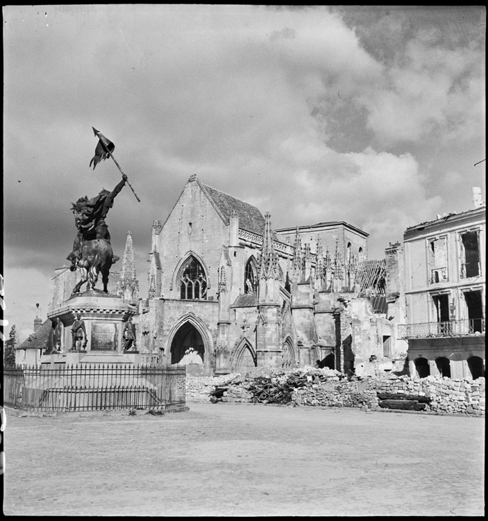 Décombres sur la place