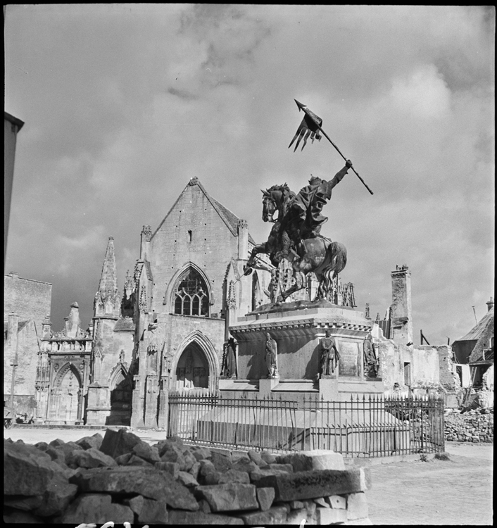 Décombres sur la place