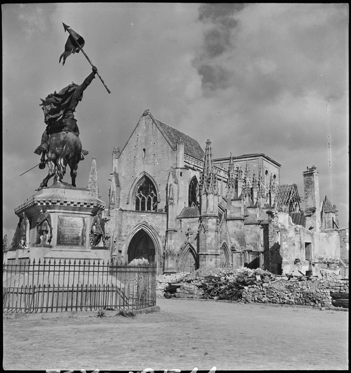 Décombres sur la place