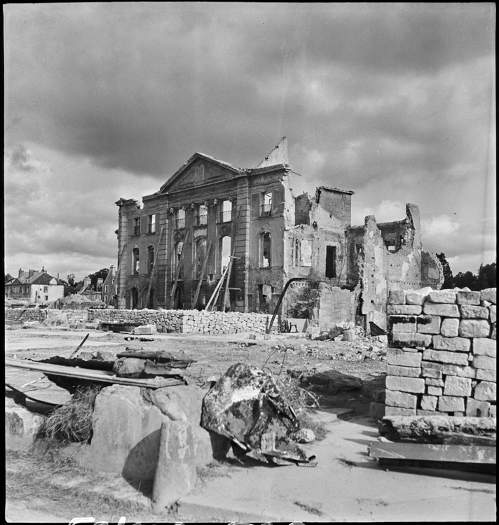 Bâtiment et quartiers détruits