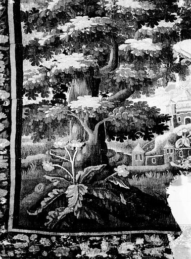 Tapisserie d'Aubusson : verdures, état avant restauration