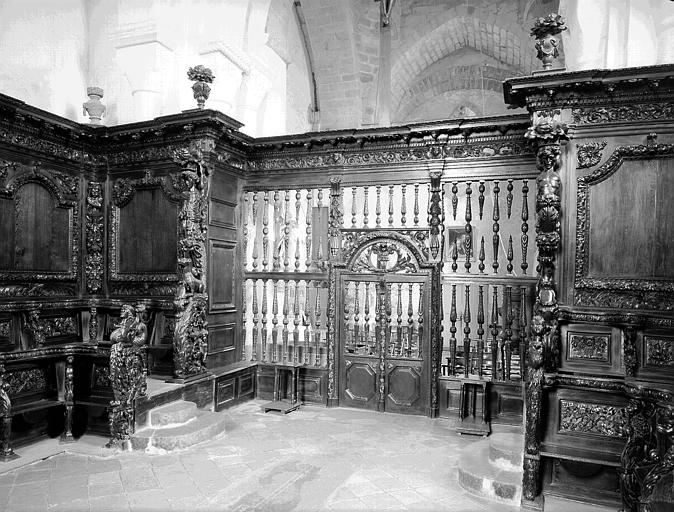 Intérieur, clôture du choeur