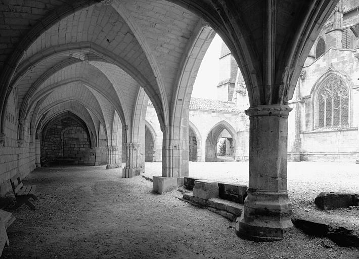 Cloître : galerie sud