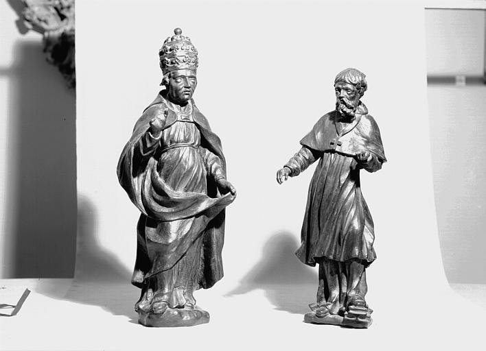 Statuettes en bois provenant de la chaire de la chapelle des Carmes