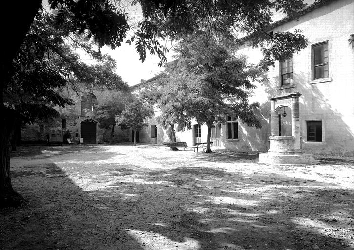 Cour intérieure : habitation