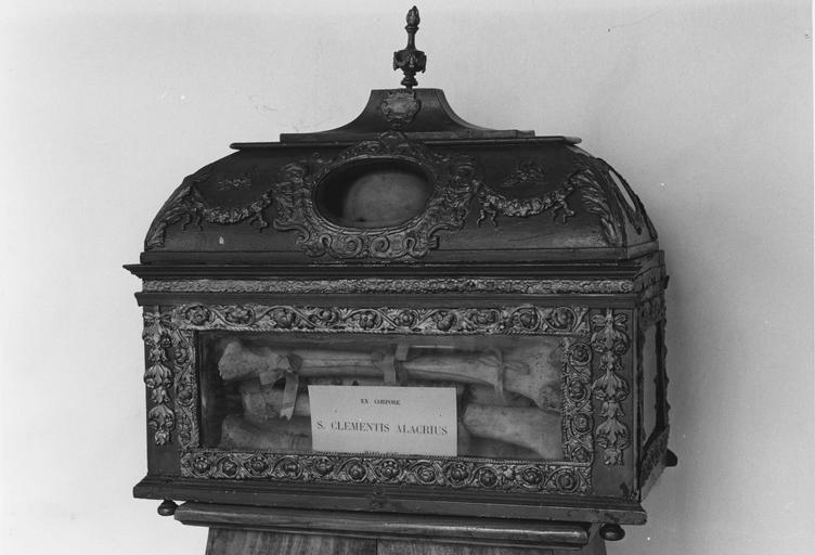 châsse reliquaire de saint Clément Alacrius, avers - © Ministère de la Culture (France), Médiathèque du patrimoine et de la photographie (objets mobiliers), tous droits réservés