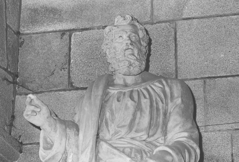 statue : saint Marc, vue partielle