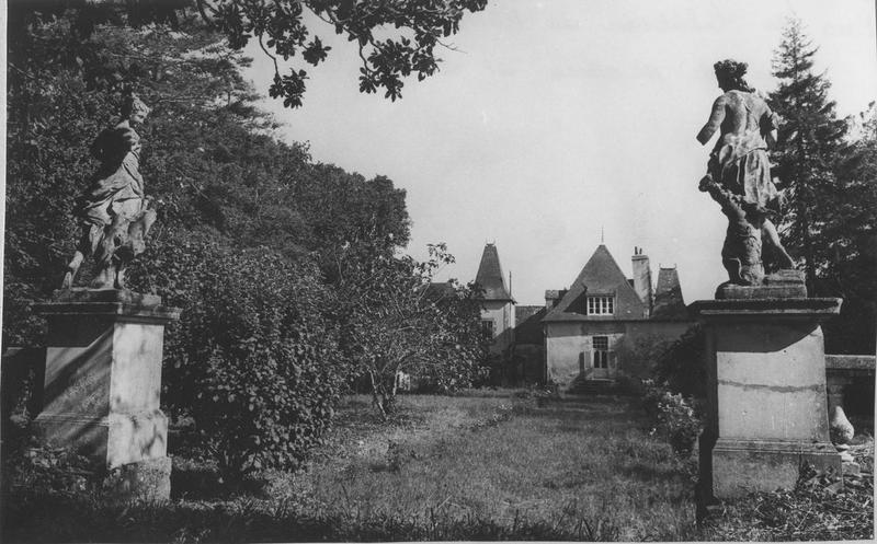 statues  : nymphes, vue générale