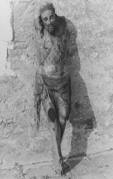 statue : Christ en croix, vue générale - © Ministère de la Culture (France), Médiathèque du patrimoine et de la photographie (objets mobiliers), tous droits réservés