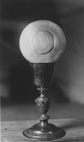 calice, patène, vue générale - © Ministère de la Culture (France), Médiathèque du patrimoine et de la photographie (objets mobiliers), tous droits réservés