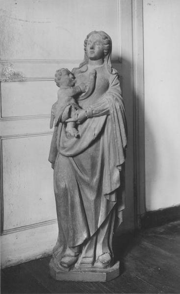 statue : Vierge à l'enfant, vue générale