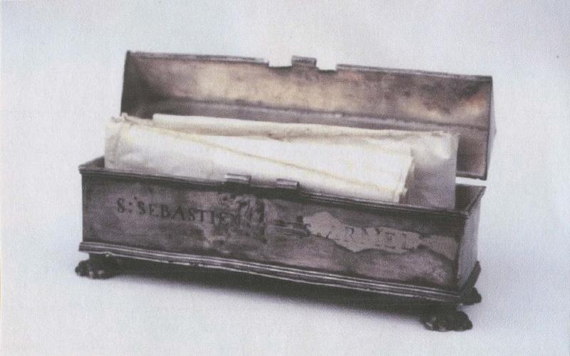 châsse-reliquaire de saint Armel et saint Sébastien, vue générale - © Ministère de la Culture (France), Médiathèque du patrimoine et de la photographie (objets mobiliers), tous droits réservés