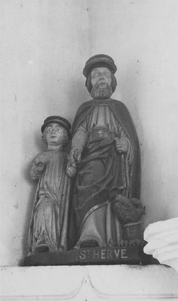 groupe sculpté : saint Hervé et son guide, vue générale