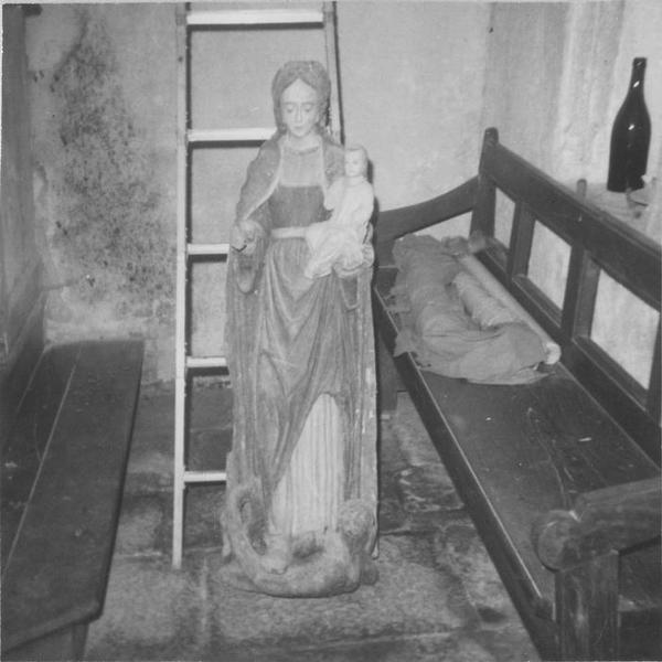 statue : Vierge à l'enfant, vue générale - © Ministère de la Culture (France), Médiathèque du patrimoine et de la photographie (objets mobiliers), tous droits réservés