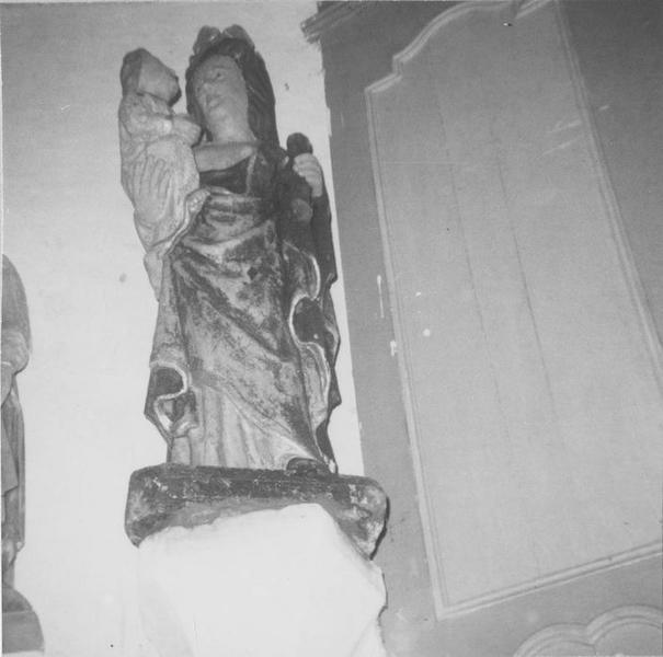 statue : Vierge à l'enfant, vue générale - © Ministère de la Culture (France), Médiathèque du patrimoine et de la photographie (objets mobiliers), tous droits réservés